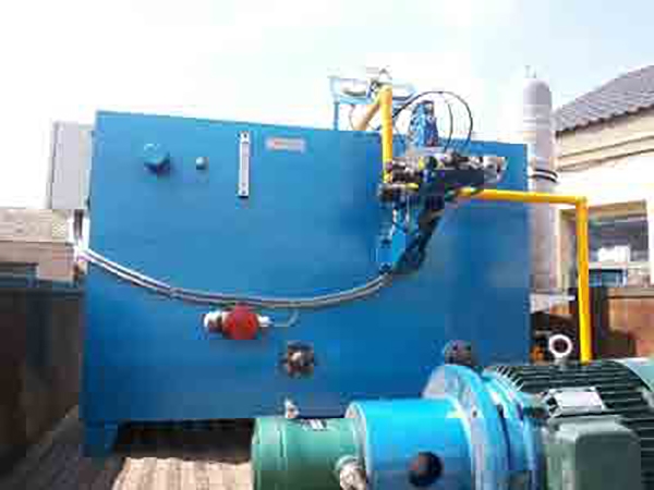 500噸油壓機油(you)缸